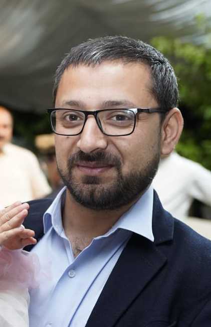Azmat Khan